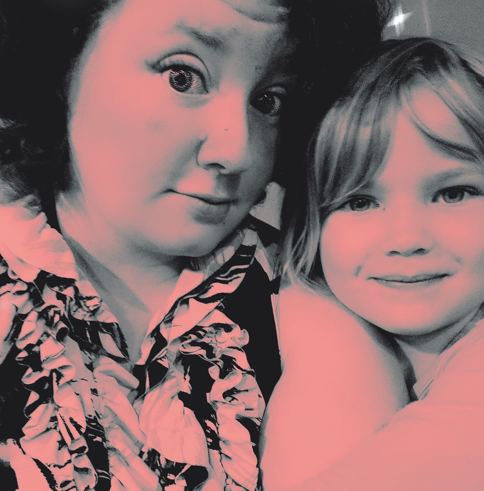 Meet your Posher, Cassandra